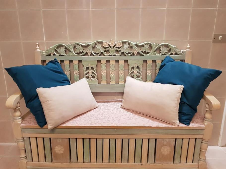 Fashion Cathedral Apartment, Centro Storico Napoli Extérieur photo